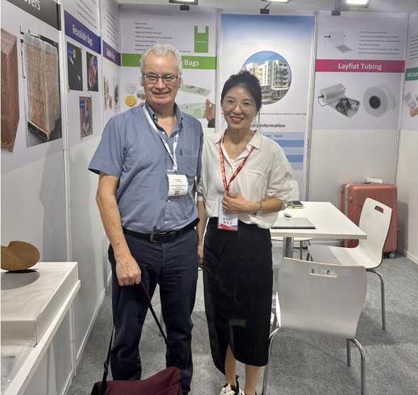 Participating in the UK exhibition Participating in the UK exhibition