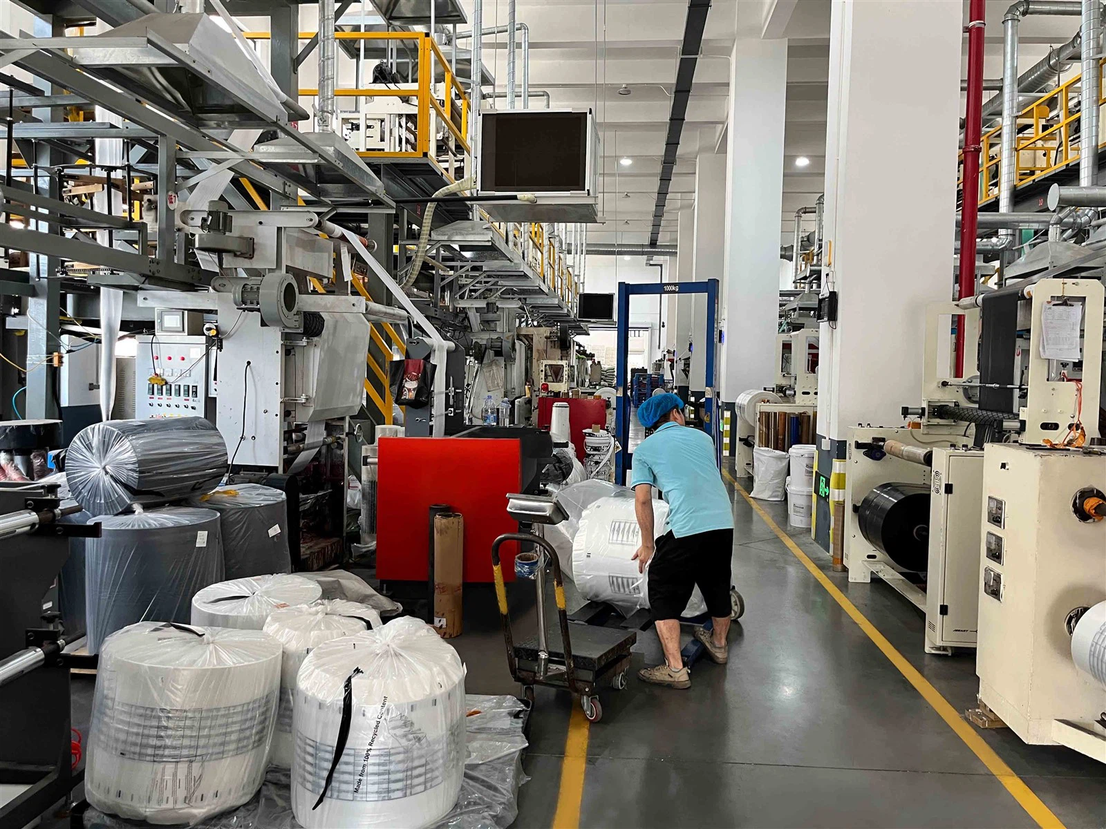 Plastic bag packaging factory film blowing machine Plastic bag packaging factory film blowing machine